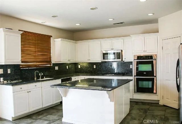 7408 Morning Hills, Eastvale, CA 92880