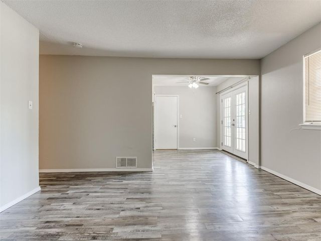 1305 E Boyd Street, Norman, OK 73071