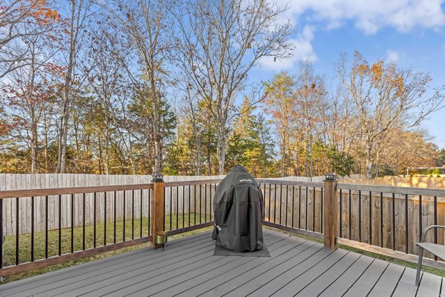 8870 Silver Maple Dr, Ooltewah, TN 37363