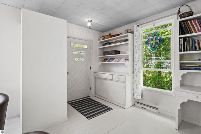 733 Sixth Street, Traverse City, MI 49684