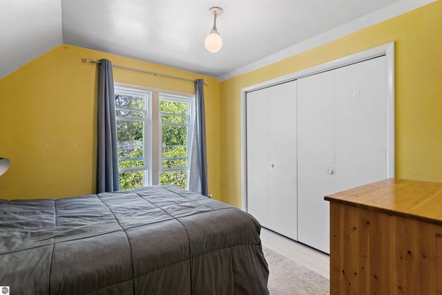 733 Sixth Street, Traverse City, MI 49684