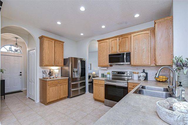 3203 GIANNA WAY, Land O Lakes, FL 34638