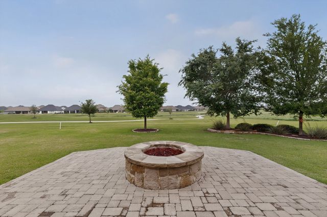 9524 Crestview Drive, Denton, TX 76207