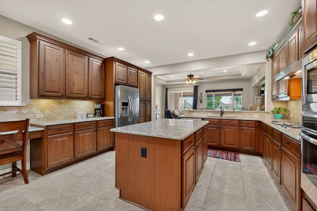 9524 Crestview Drive, Denton, TX 76207