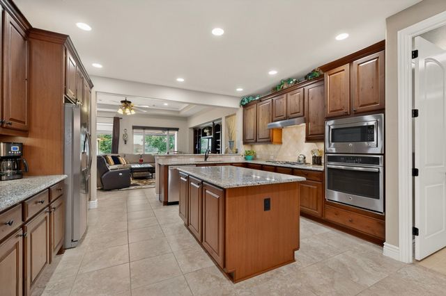 9524 Crestview Drive, Denton, TX 76207