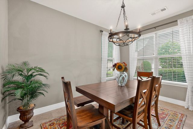 9524 Crestview Drive, Denton, TX 76207