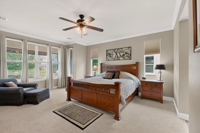 9524 Crestview Drive, Denton, TX 76207