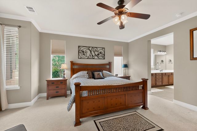 9524 Crestview Drive, Denton, TX 76207