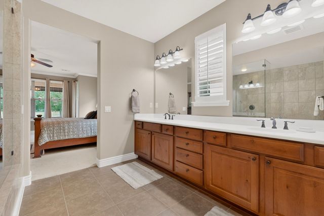 9524 Crestview Drive, Denton, TX 76207