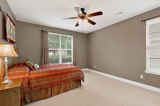 9524 Crestview Drive, Denton, TX 76207