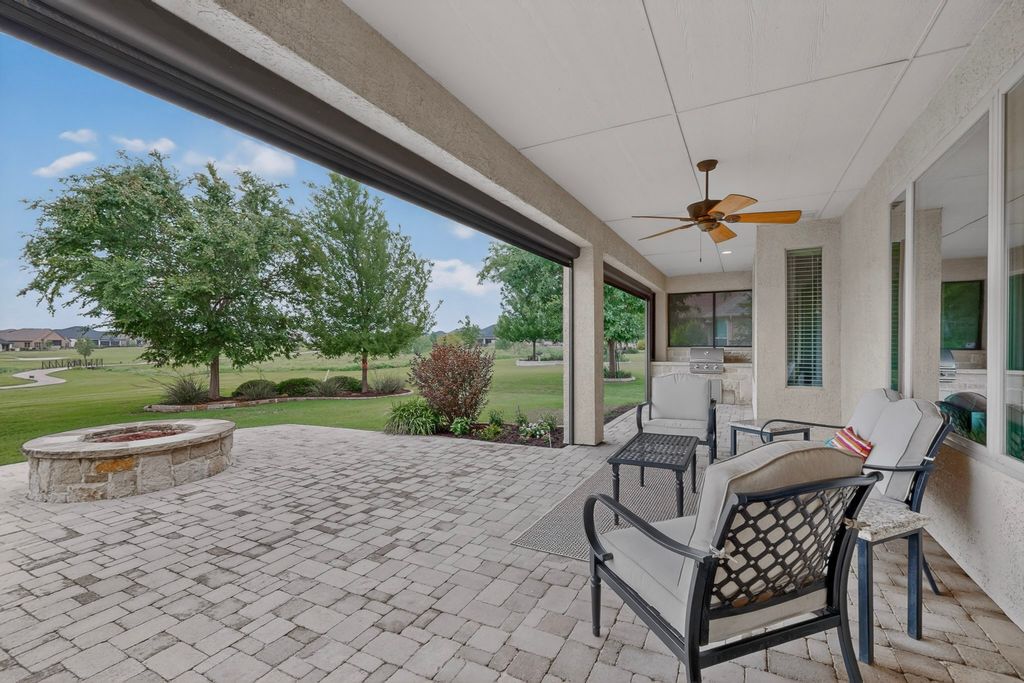 9524 Crestview Drive, Denton, TX 76207