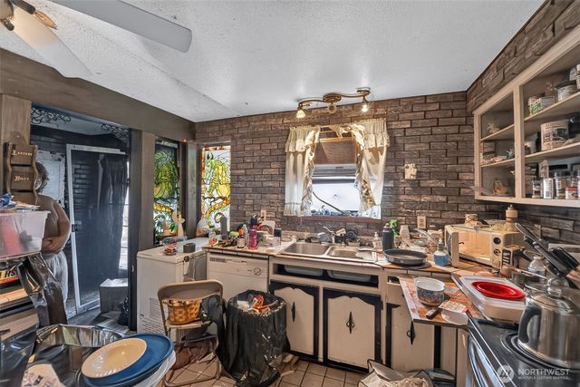 2704 395th Street Ct S, Roy, WA 98580