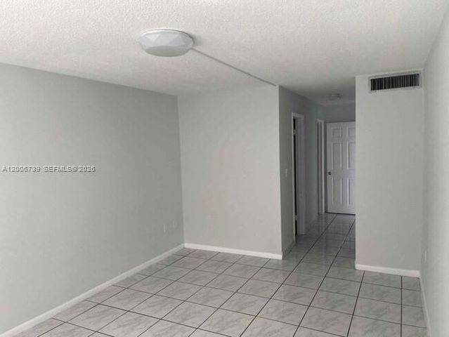 1701 NE 191st St A106, Miami, FL 33179