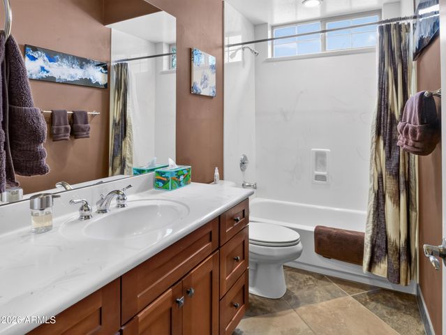 1915 E LATONA Road, Phoenix, AZ 85042
