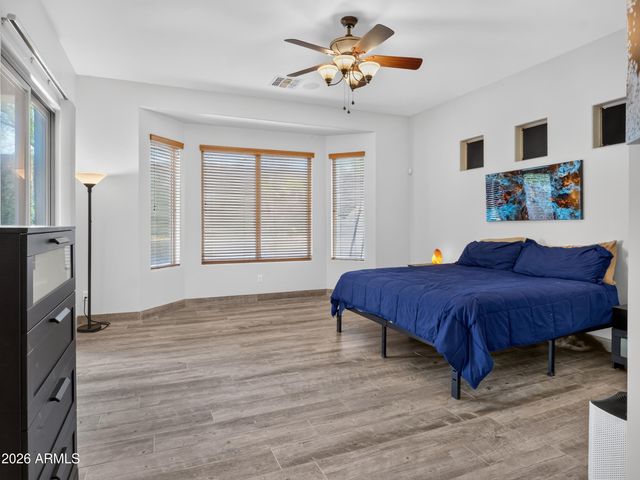 1915 E LATONA Road, Phoenix, AZ 85042
