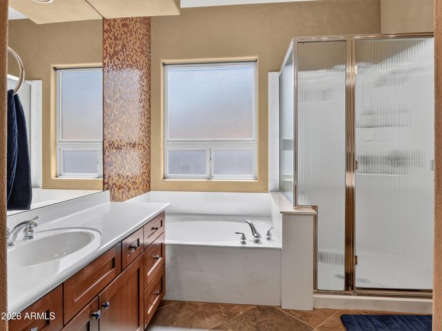 1915 E LATONA Road, Phoenix, AZ 85042