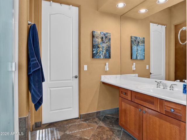 1915 E LATONA Road, Phoenix, AZ 85042