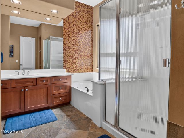 1915 E LATONA Road, Phoenix, AZ 85042