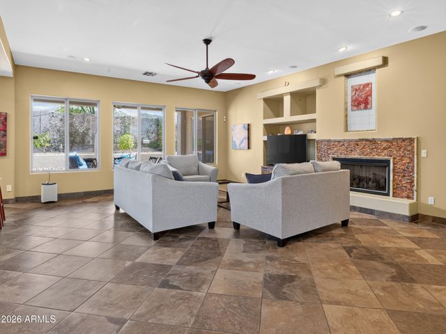 1915 E LATONA Road, Phoenix, AZ 85042