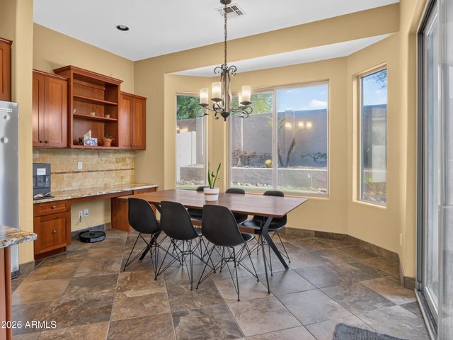 1915 E LATONA Road, Phoenix, AZ 85042