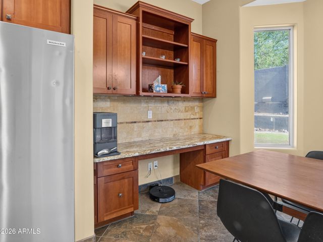 1915 E LATONA Road, Phoenix, AZ 85042