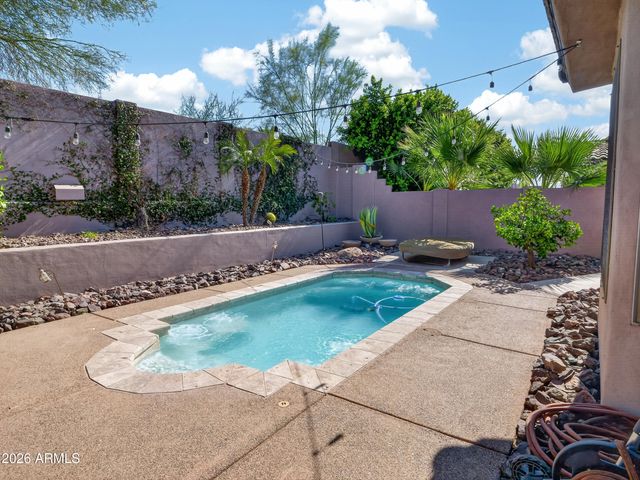 1915 E LATONA Road, Phoenix, AZ 85042