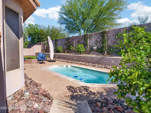 1915 E LATONA Road, Phoenix, AZ 85042