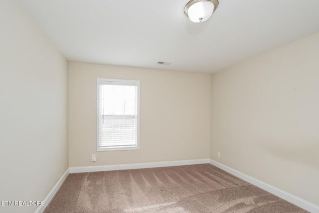 6702 Albatross Lane, Knoxville, TN 37921