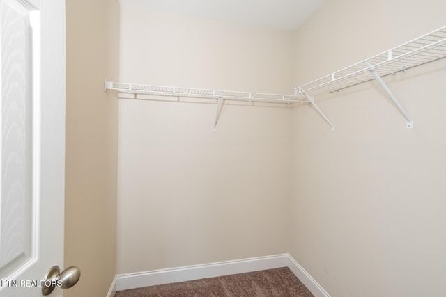 6702 Albatross Lane, Knoxville, TN 37921