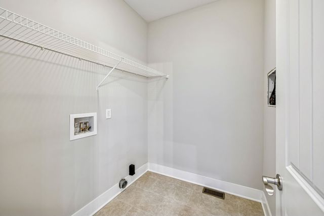 2332 Casey Cove Rd, Smithville, TN 37166