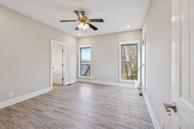 2332 Casey Cove Rd, Smithville, TN 37166