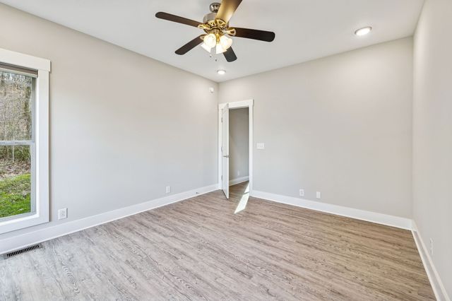 2332 Casey Cove Rd, Smithville, TN 37166