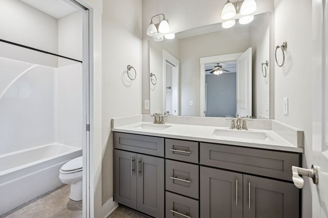 2332 Casey Cove Rd, Smithville, TN 37166