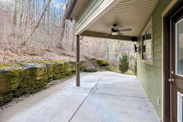 2332 Casey Cove Rd, Smithville, TN 37166