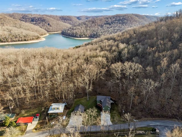 2332 Casey Cove Rd, Smithville, TN 37166