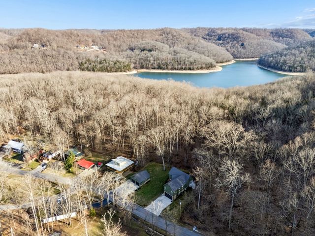 2332 Casey Cove Rd, Smithville, TN 37166