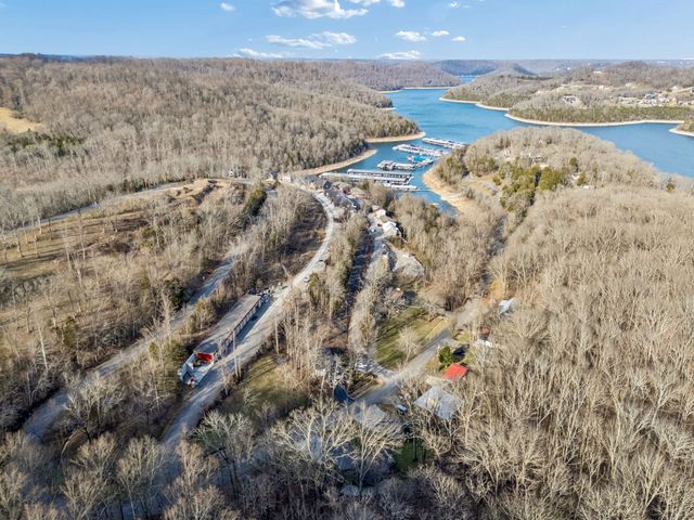 2332 Casey Cove Rd, Smithville, TN 37166