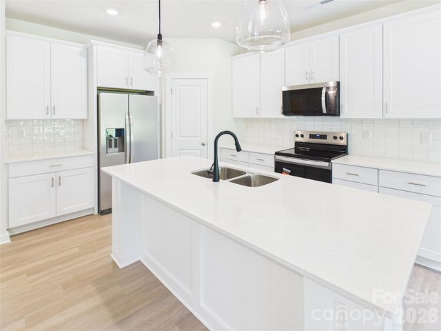 105 N Dilling Street 05, Kings Mountain, NC 28086