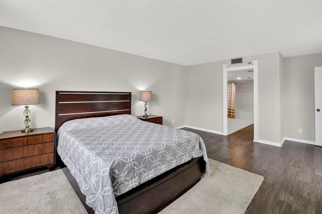 5340 NW 2nd Avenue 220, Boca Raton, FL 33487