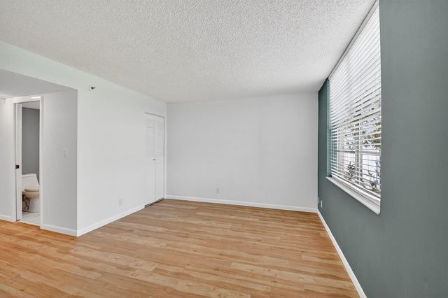 5340 NW 2nd Avenue 220, Boca Raton, FL 33487