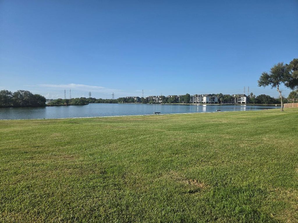18800 Egret Bay Boulevard 1009, Webster, TX 77058