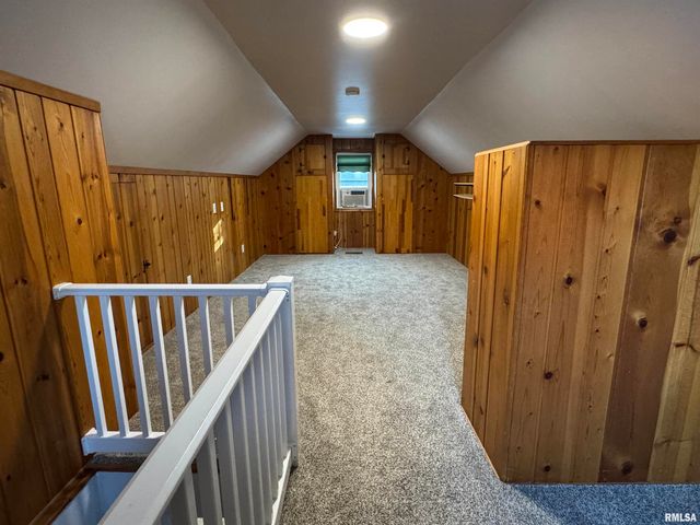 1020 BROWN Street, Bettendorf, IA 52722