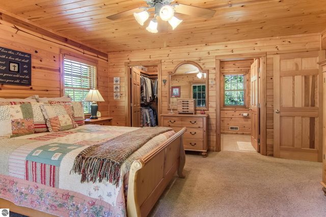 11167 S Golden Valley Drive, Empire, MI 49630