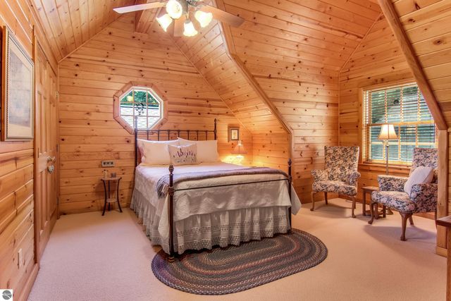 11167 S Golden Valley Drive, Empire, MI 49630