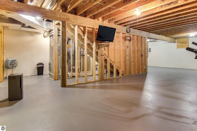 11167 S Golden Valley Drive, Empire, MI 49630