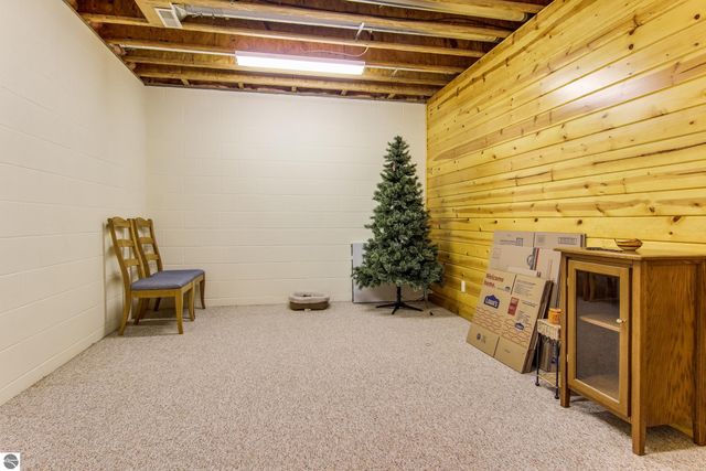 11167 S Golden Valley Drive, Empire, MI 49630