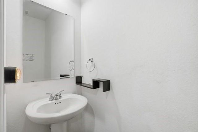 1402 Hudgins Pass, Richmond, TX 77469