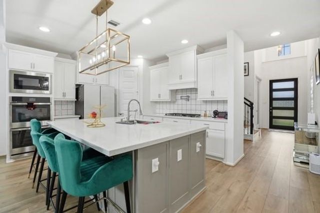 1402 Hudgins Pass, Richmond, TX 77469