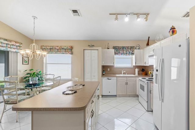 9779 Lemonwood Drive, Boynton Beach, FL 33437