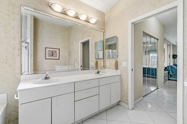 9779 Lemonwood Drive, Boynton Beach, FL 33437